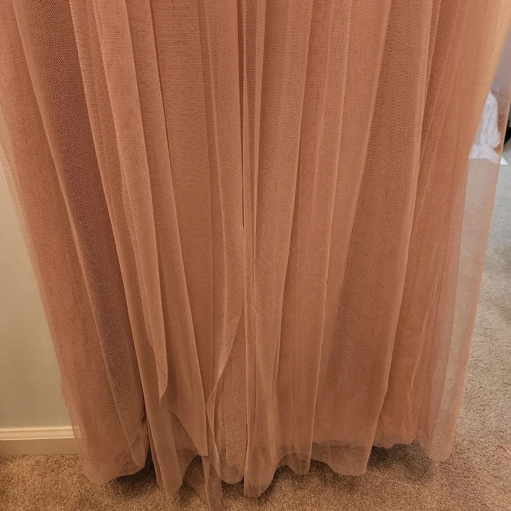 W too size 8 bridesmaid dress altered - Picture 4 of 4